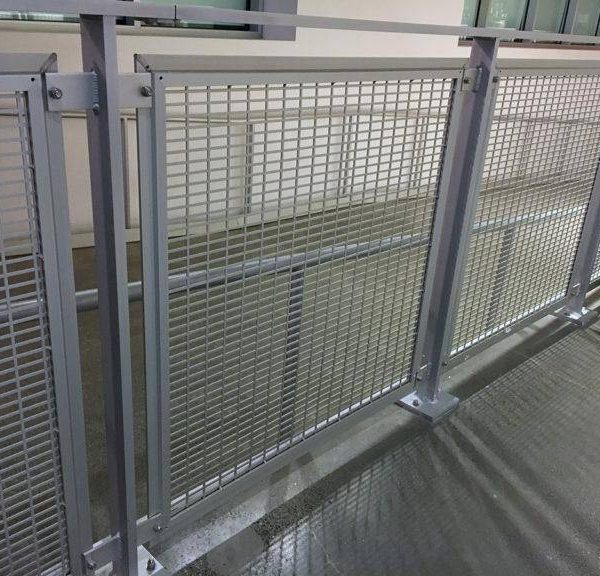 PERFORTAED METAL RECTANGULAR