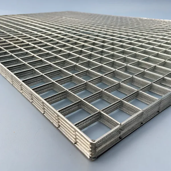 Heavy-Duty Mesh Panel