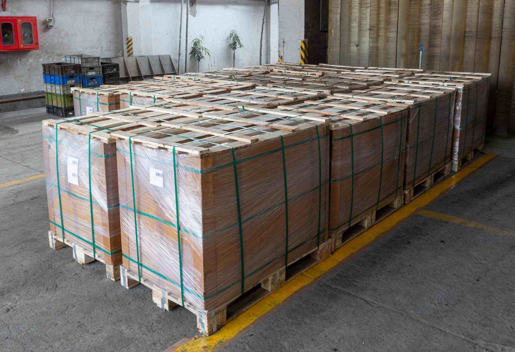 Pallet packing for export shipment(1)
