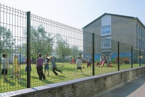 school-park-public-facility-fence