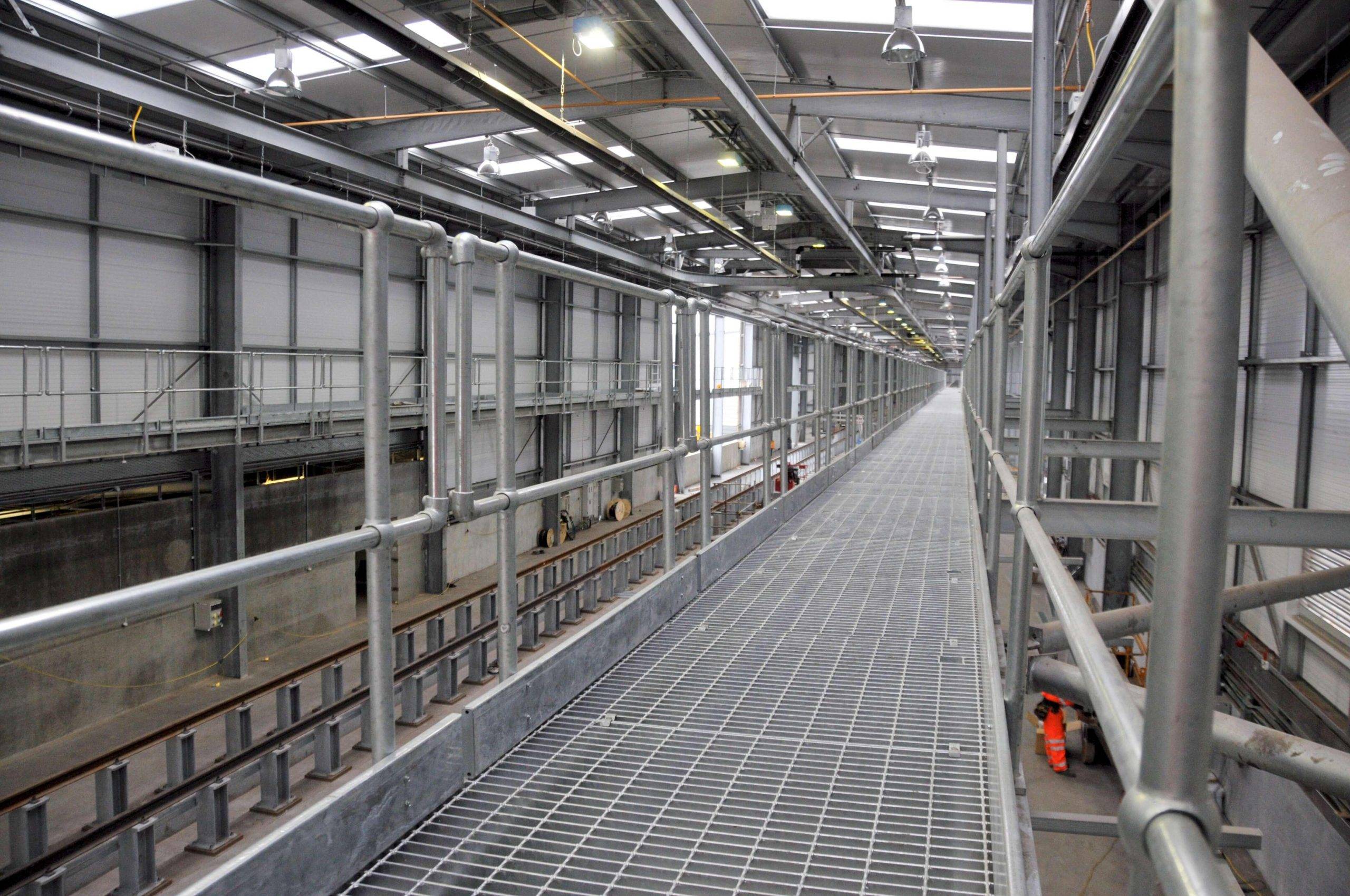 warehouse-metal-grating-safety-solutions