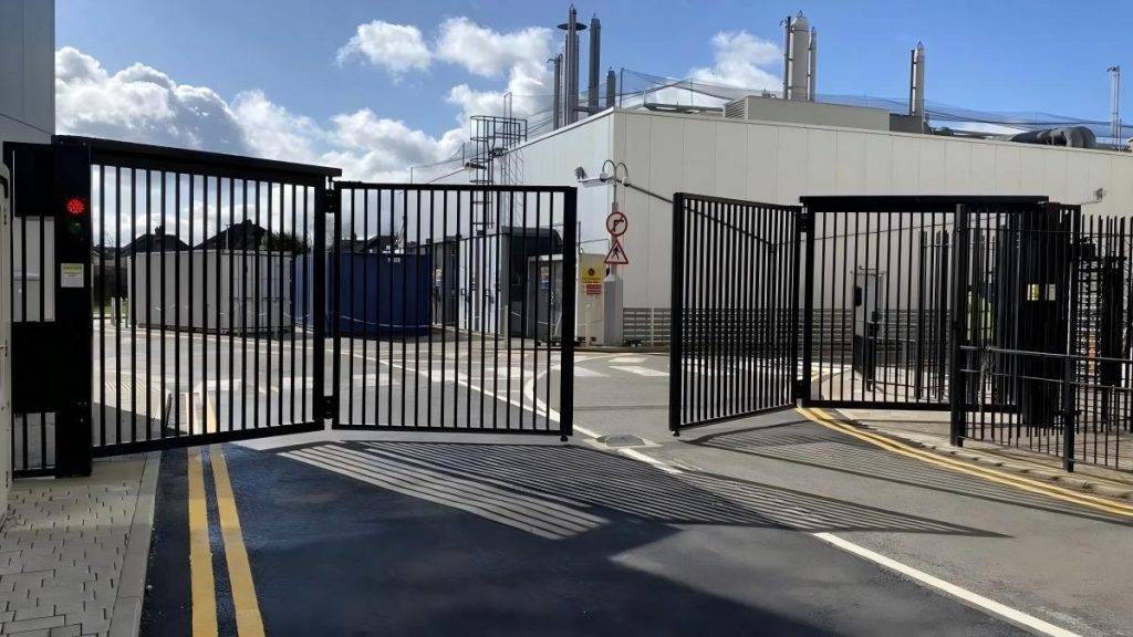 Controlled entrance gate at an industrial manufacturing facility(1)