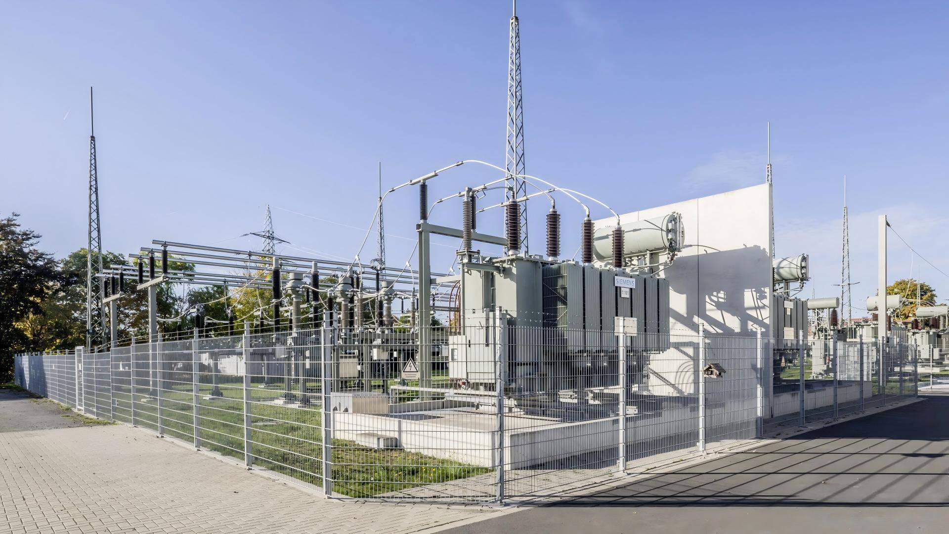Security fencing protecting critical utility infrastructure 5(1)
