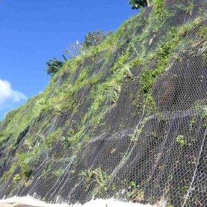galvanized-hexagonal-wire-mesh-rockfall-application