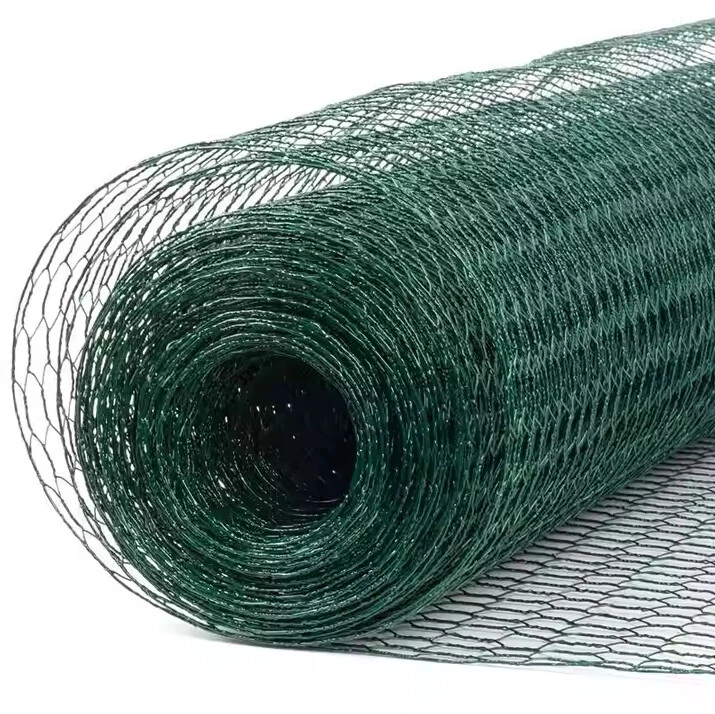 green-pvc-coated-hexagonal-wire-mesh-poultry-detail
