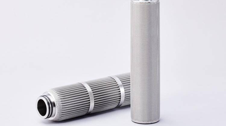 Stainless steel wire mesh used in an industrial filtration system